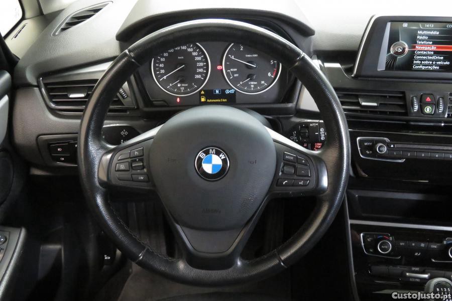 BMW 216 Gran Tourer d 7L Advantage — fotografia 16