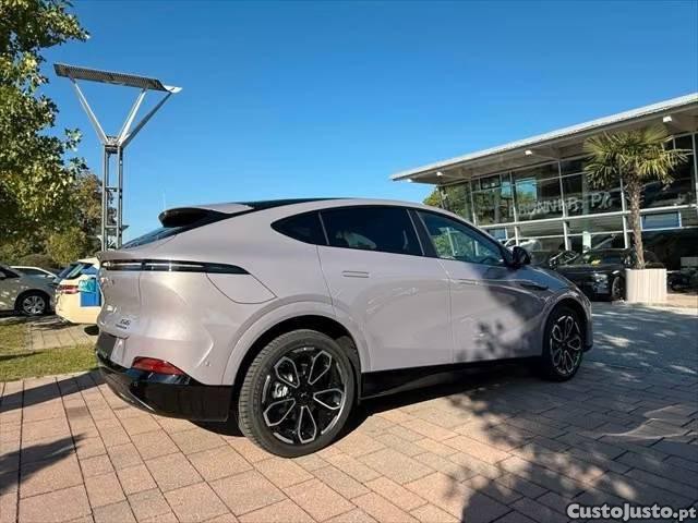 80.8 kWh AWD Performance — photo 3