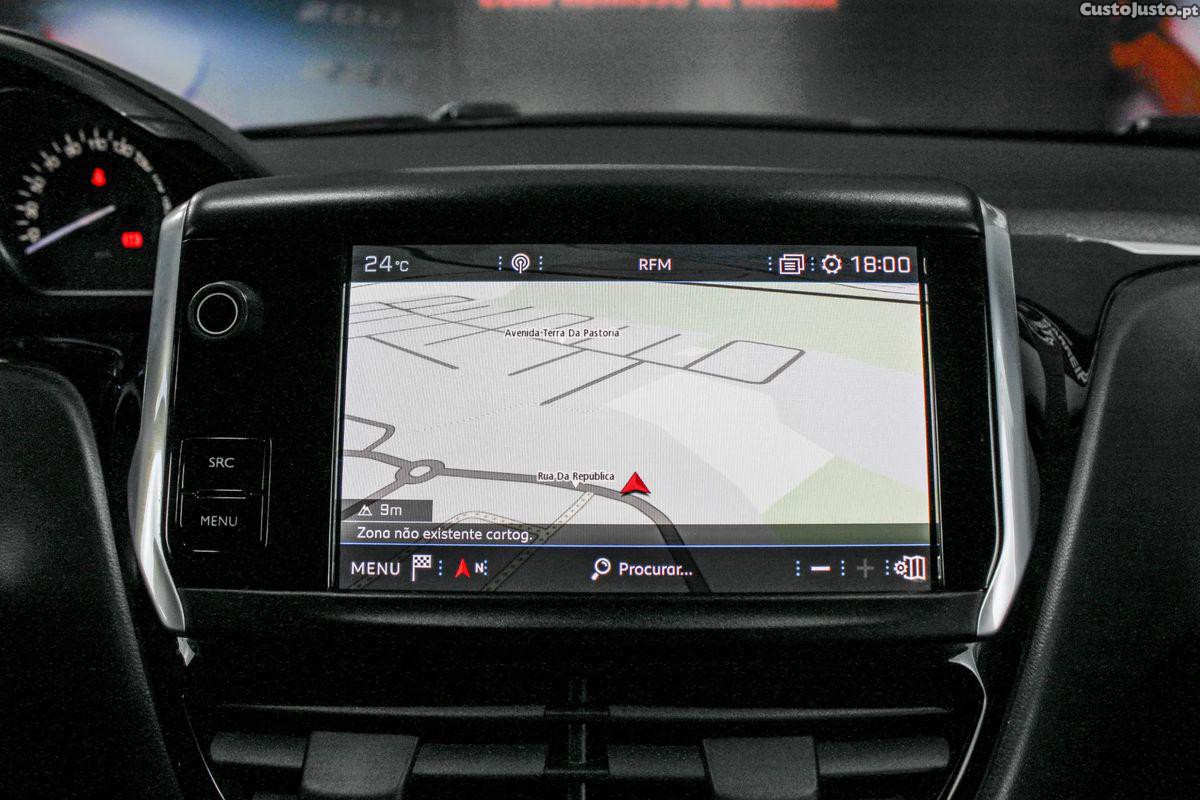 Peugeot 208 1.5 BlueHDi Signature - 19 — photo 5