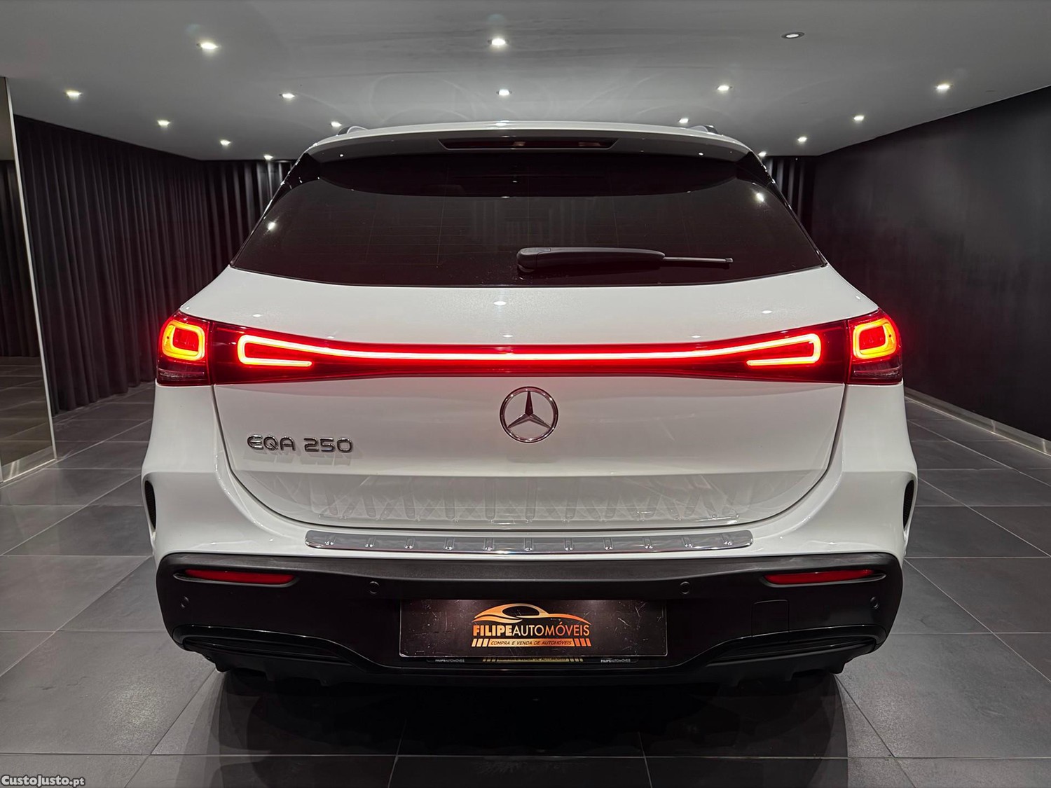 Mercedes-Benz EQA AMG Line — fotografia 19