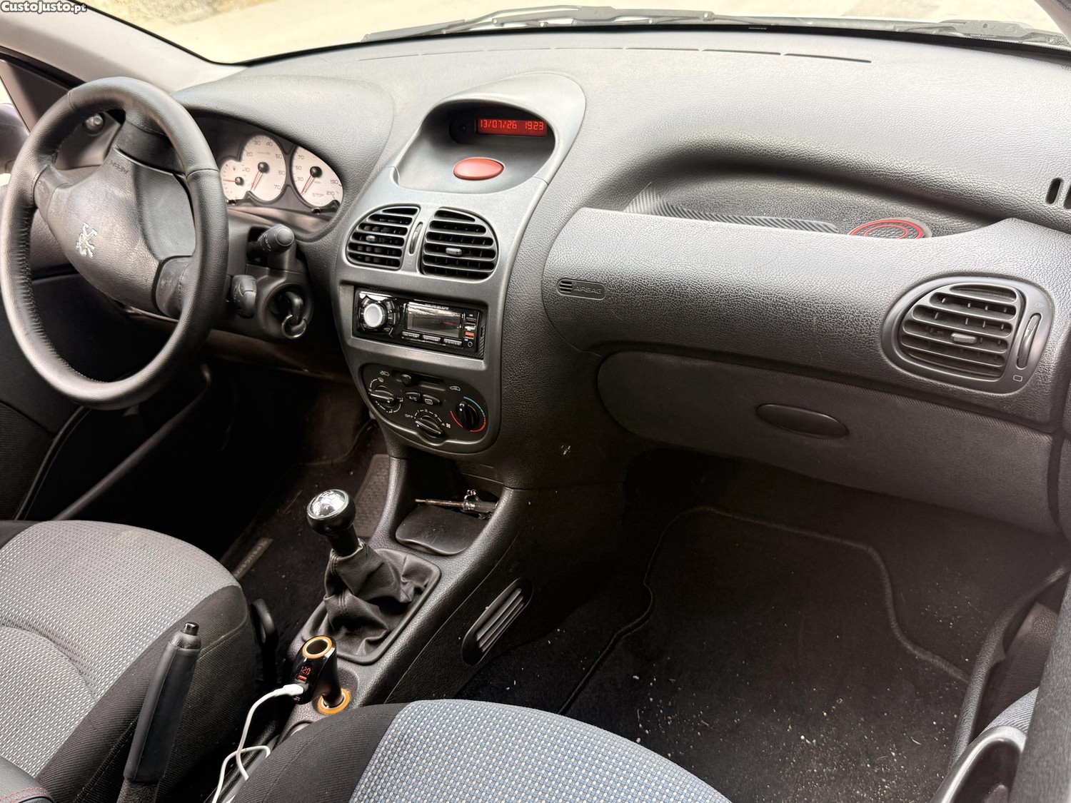 Peugeot 206 1.1 — fotografia 2