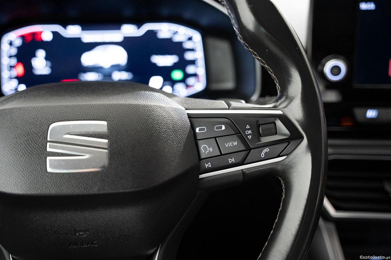 SEAT Leon 1.0 ETSI Style DSG — fotografia 8