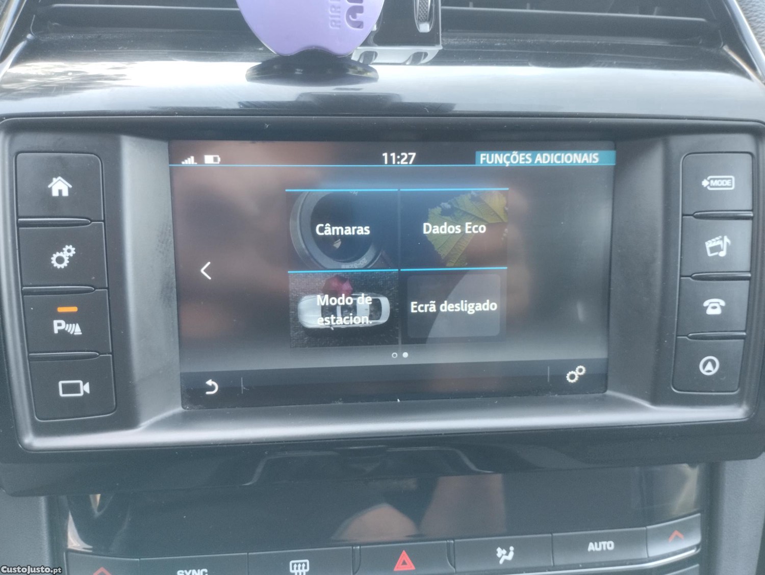Jaguar F-Pace 2.0 i 4D Prestige - CX. Manual - GPS - Camara Marcha Tras - Classe 1 Portagens - DISTRIBUIÇAO NOVA — fotografia 6