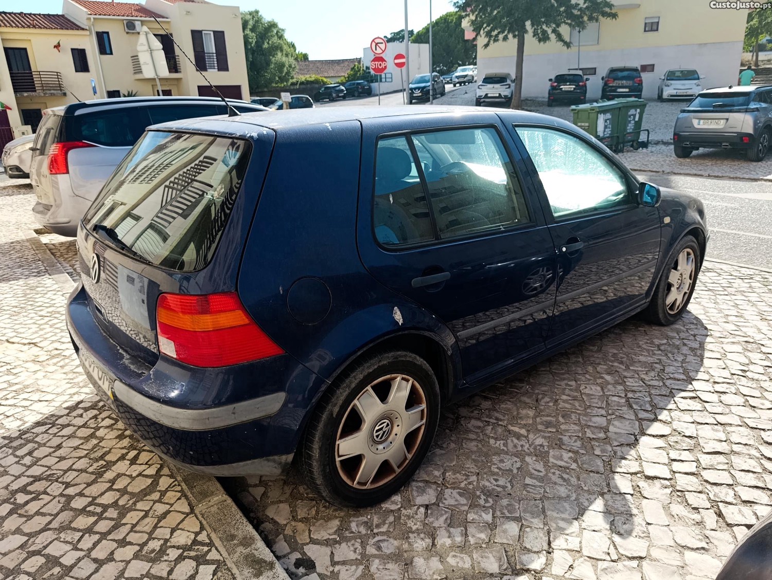 VW Golf Confortline — fotografia 5