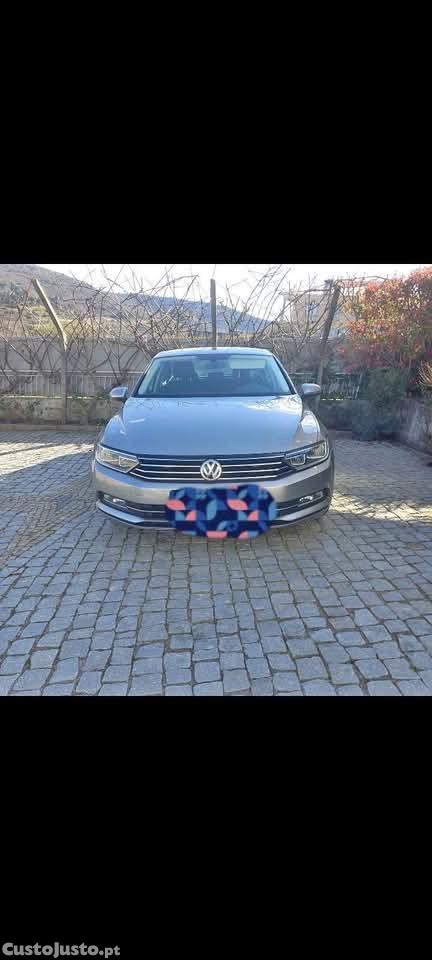 VW Passat VW Passat 2.0 TDI Confortline Sedan (2018) - 18 — photo 3