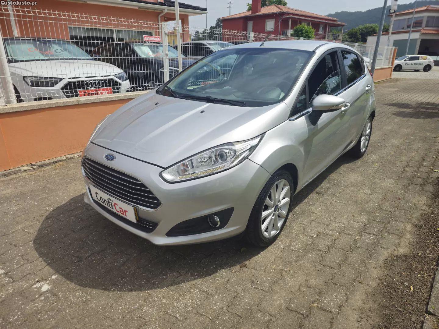 Ford Fiesta 1.5 tdci titanium — fotografia 10