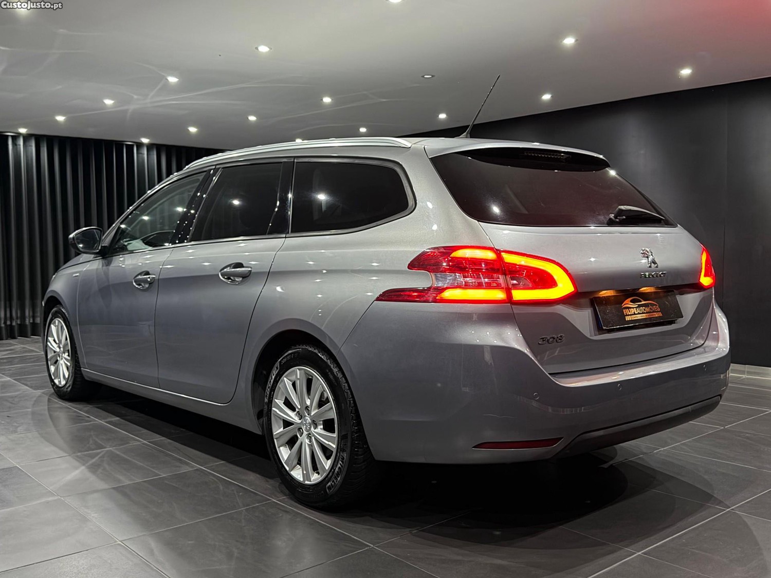 Peugeot 308 SW 1.6 BlueHDi Allure — fotografia 20