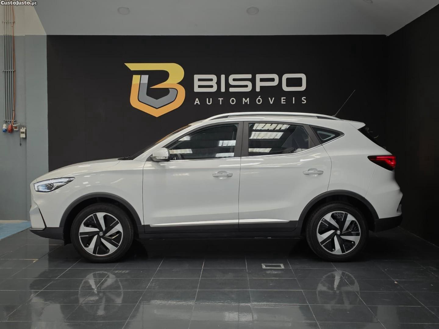 MG ZS EV 50.3 kWh Comfort — fotografia 15