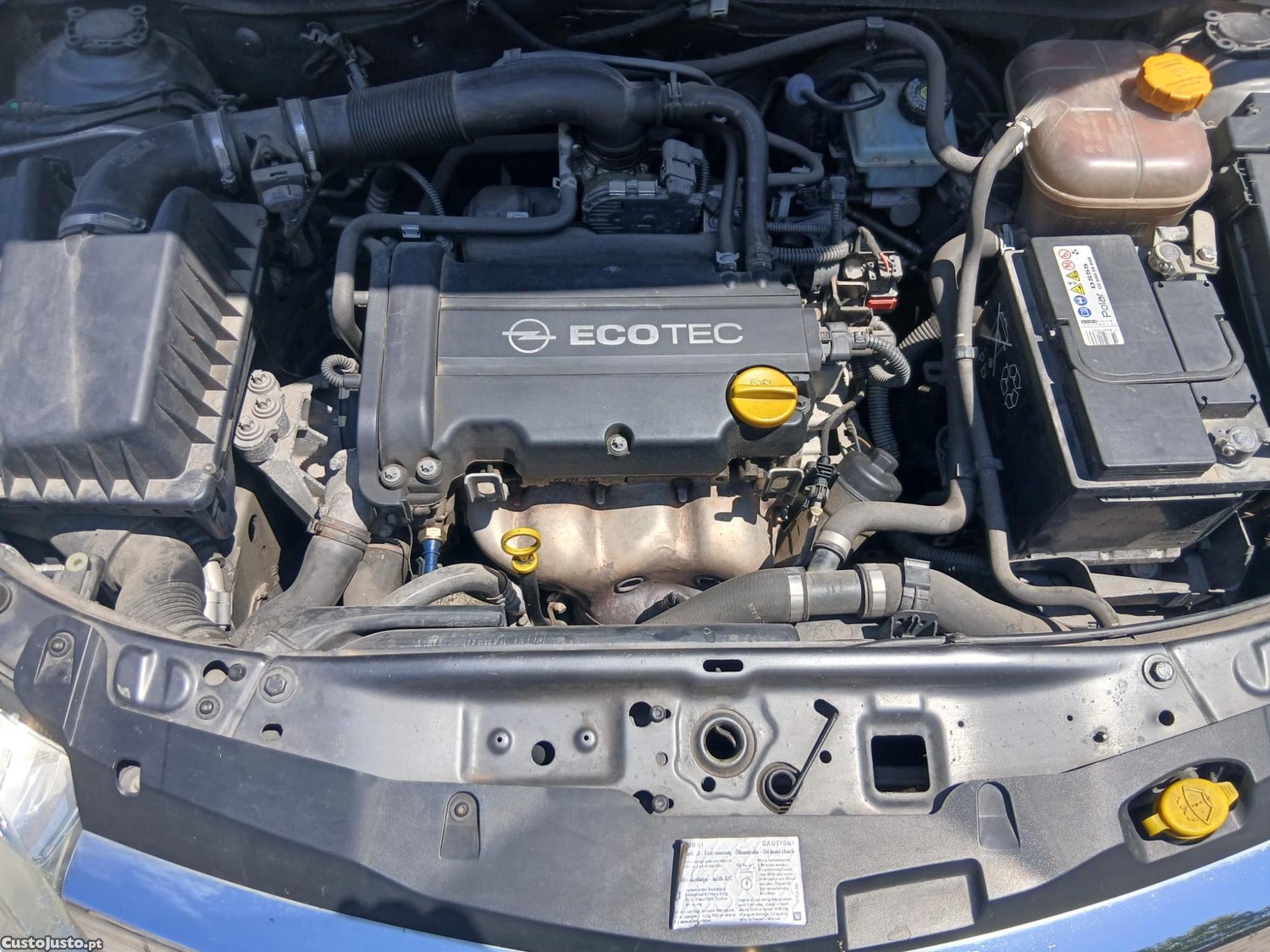 Opel Astra 1.4 — fotografia 2