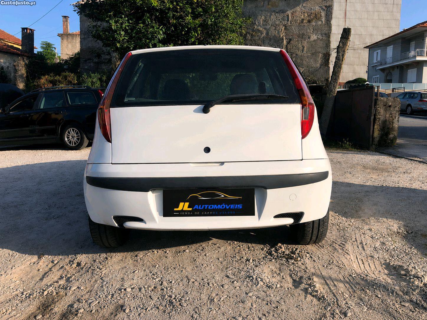 Fiat Punto 1.9 JTD — fotografia 8