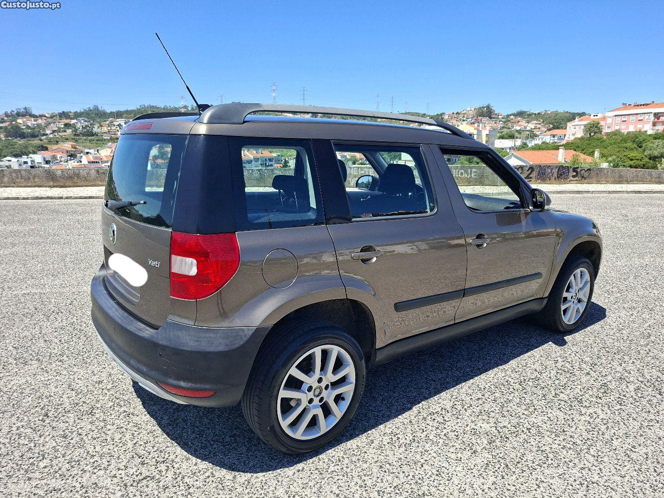 Skoda Yeti 1.2 Elegance 105cv c/ Revisão — fotografia 9