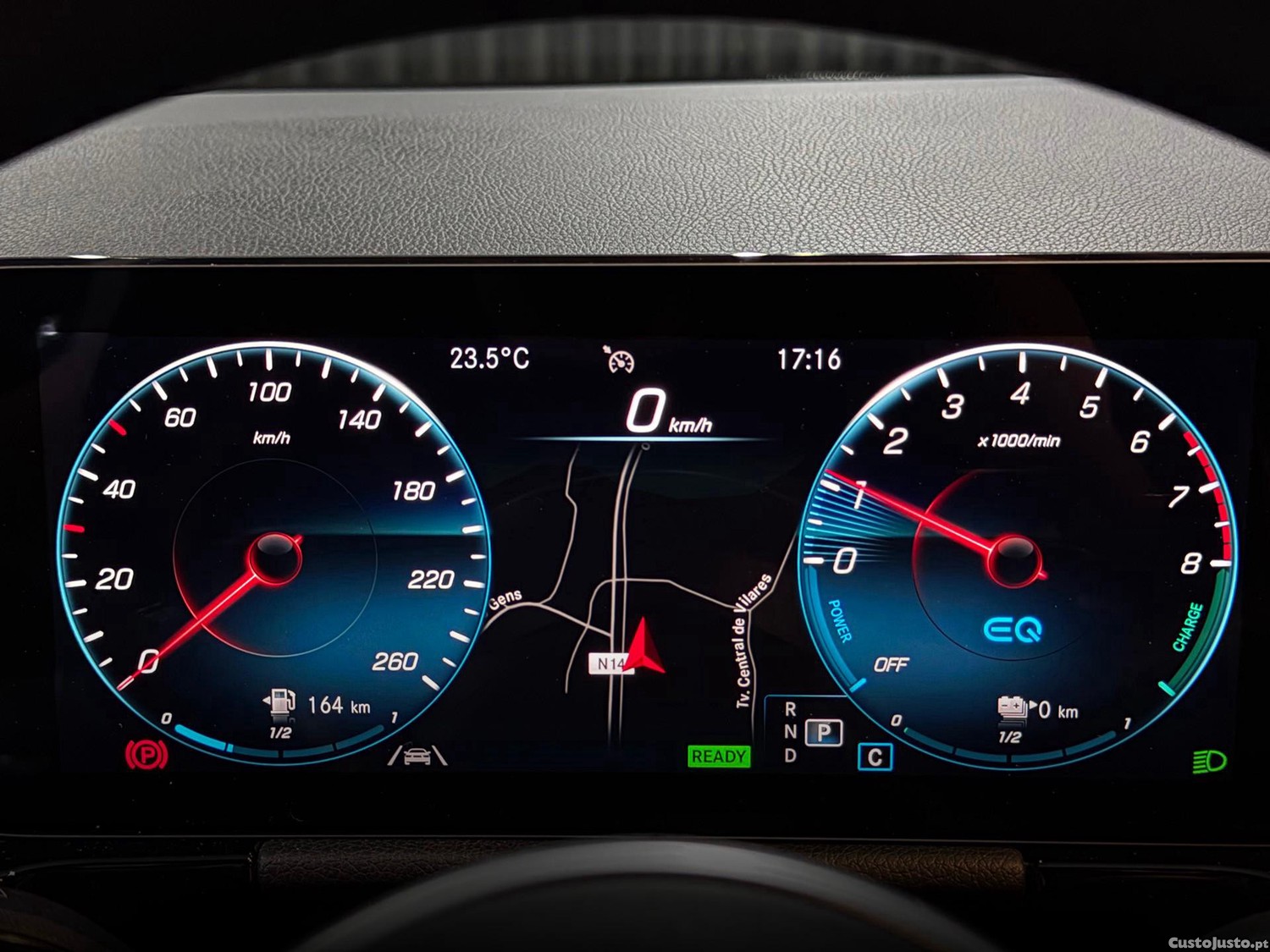 Mercedes-Benz GLA 250 e 8G-DCT Progressive — fotografia 8