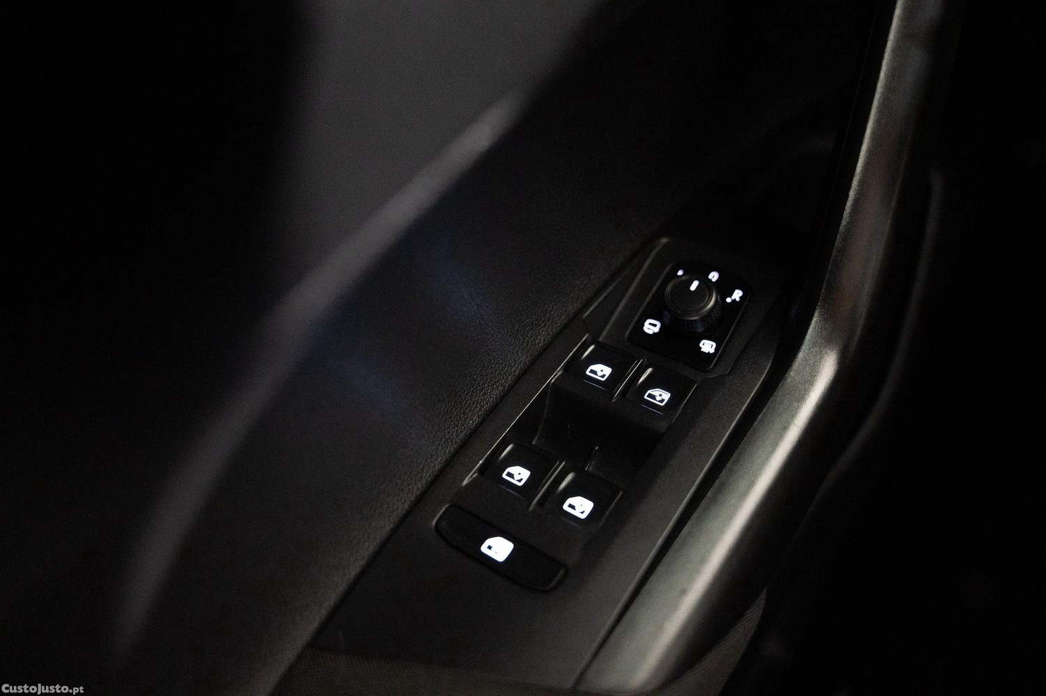 Volkswagen Taigo 1.0 TSI Life DSG — fotografia 9