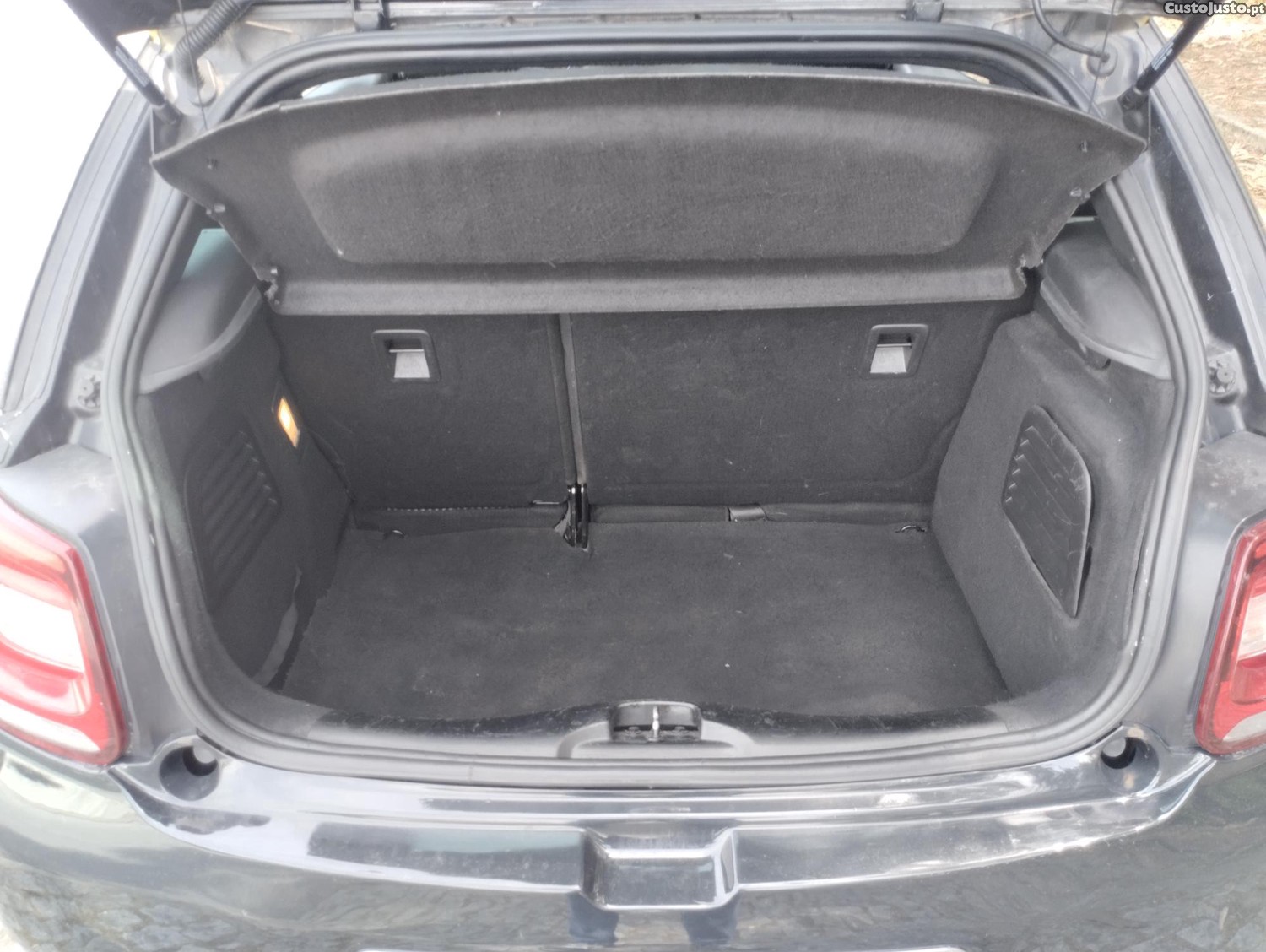 Citroën DS3 1.6 THP (TURBO) 156cv SPORTCHIC - C/ GARANTIA — fotografia 13