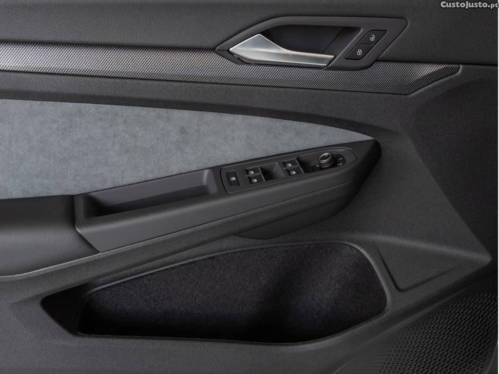 VW Golf 2.0 TSI R 4Motion DSG — fotografia 5
