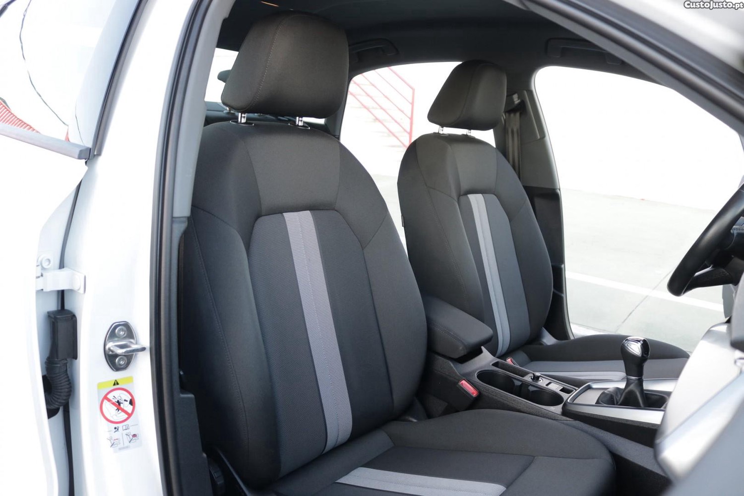 Audi A3 Limousine 30 TFSI Advanced — fotografia 40