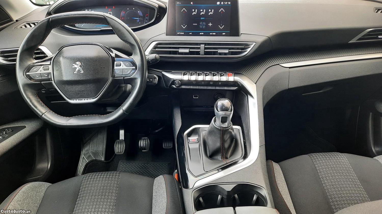 Peugeot 3008 1.5 HDI ALLURE Cx 8 v, 130 CV — fotografia 4
