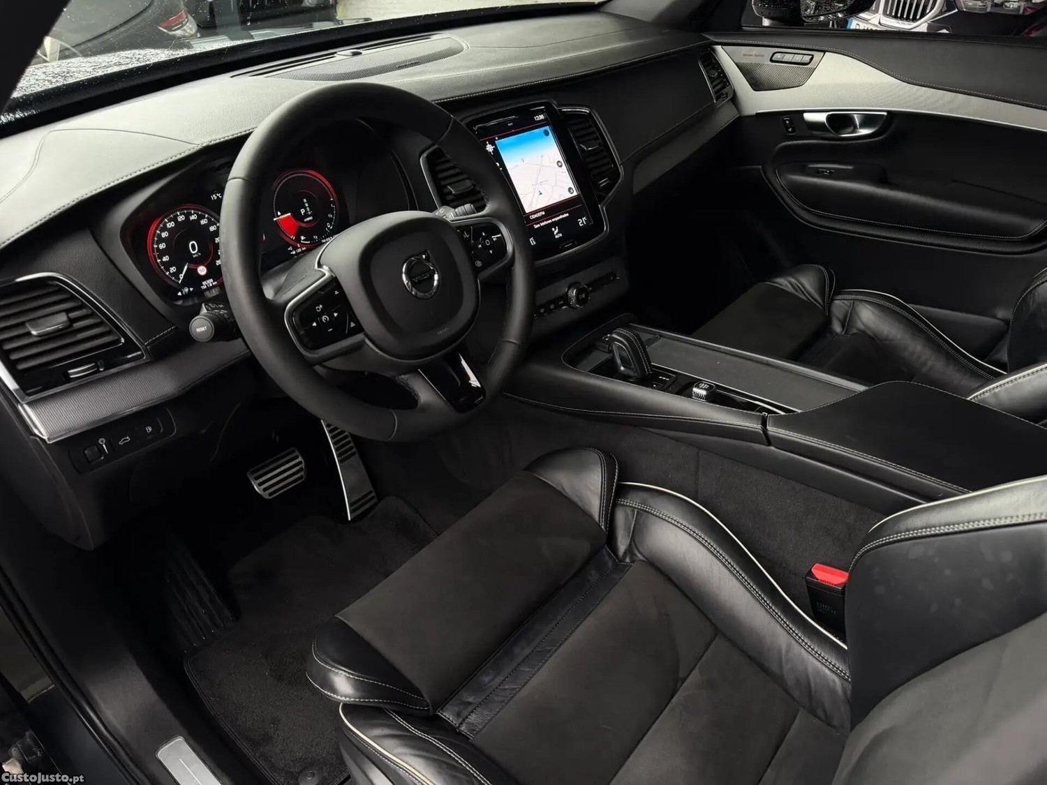 Volvo XC90 2.0 T8 PHEV Plus Dark AWD — photo 3