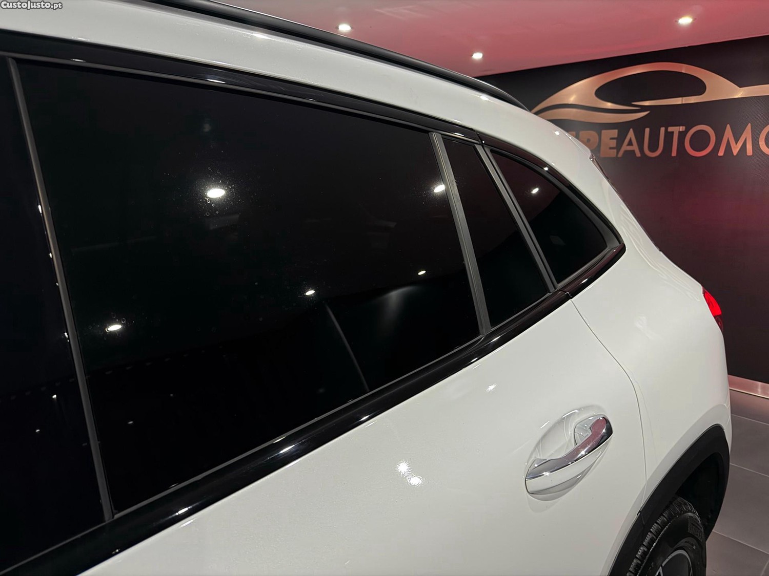 Mercedes-Benz EQA AMG Line — fotografia 15