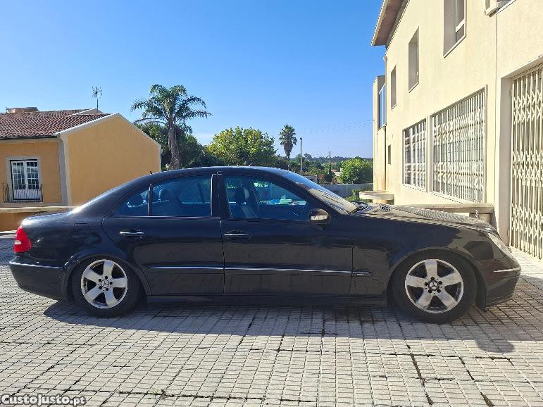 Mercedes-Benz E 320 CDi Avangarde — fotografia 3