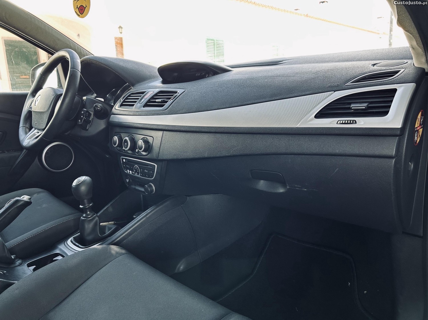 Renault Mégane Em muito bom estado — fotografia 2