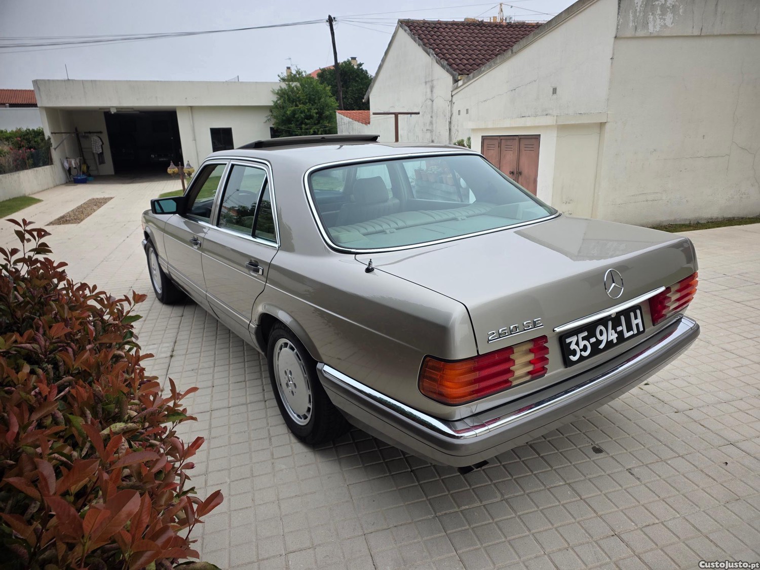 Mercedes-Benz  260 SE — photo 4