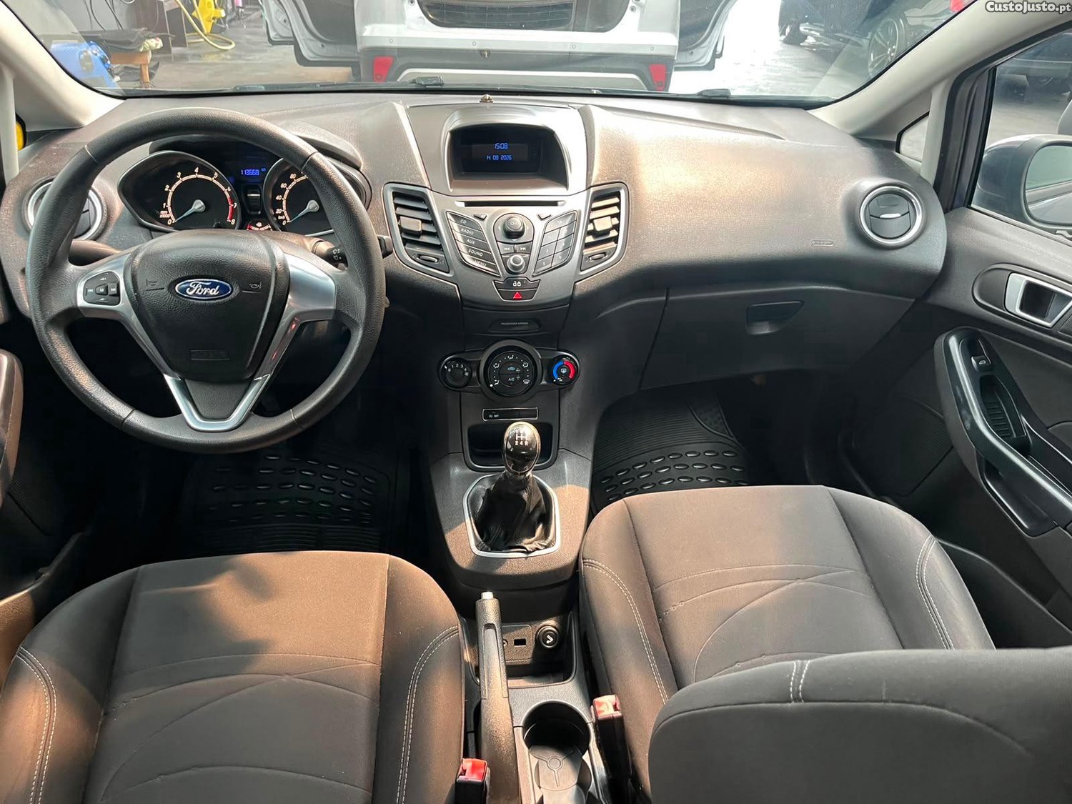 Ford Fiesta Imaculado — photo 5