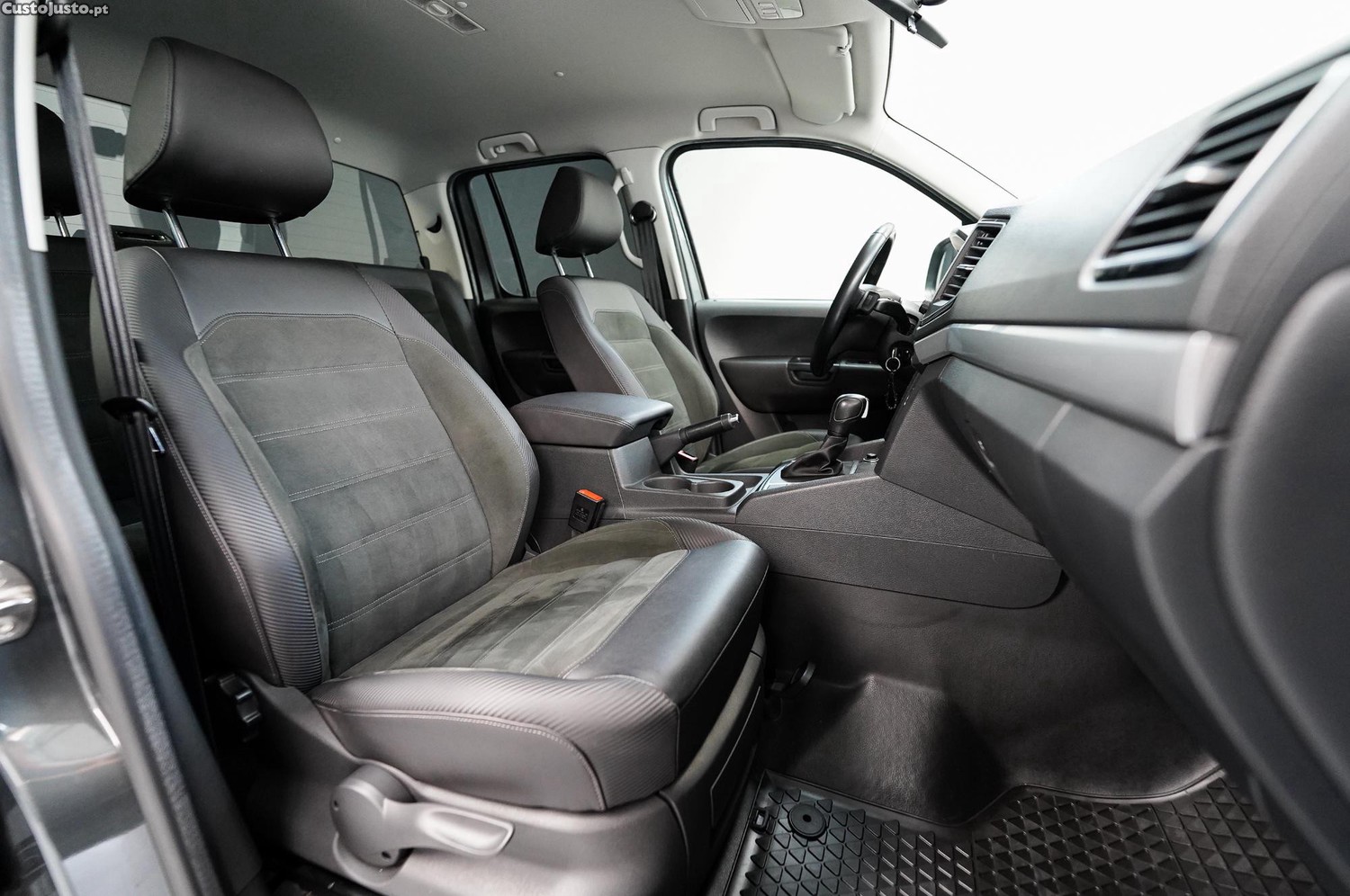 Volkswagen Amarok 3.0 TDi Highline Auto. — fotografia 22