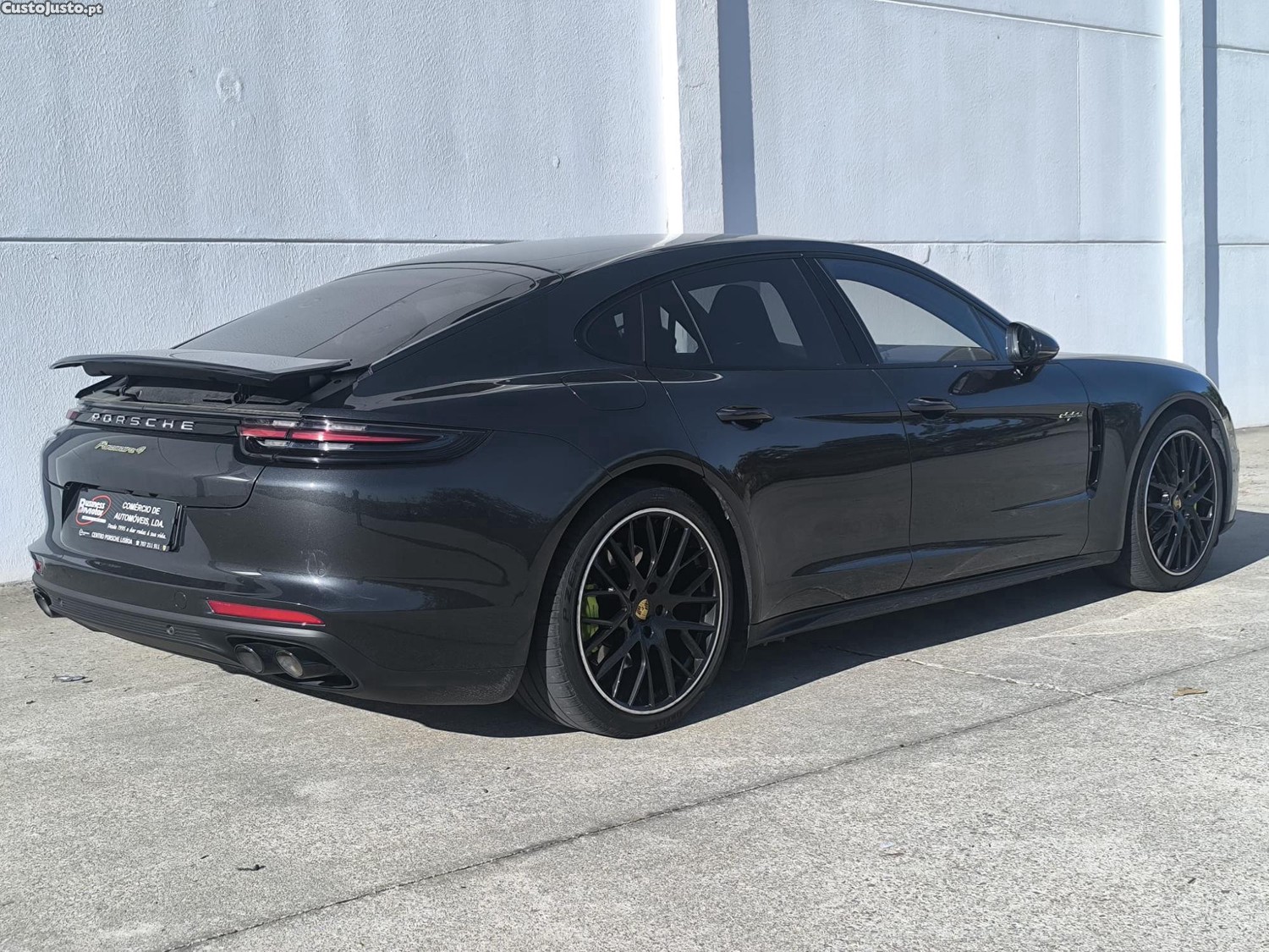 Porsche Panamera 4 E-Hybrid Executive — photo 4