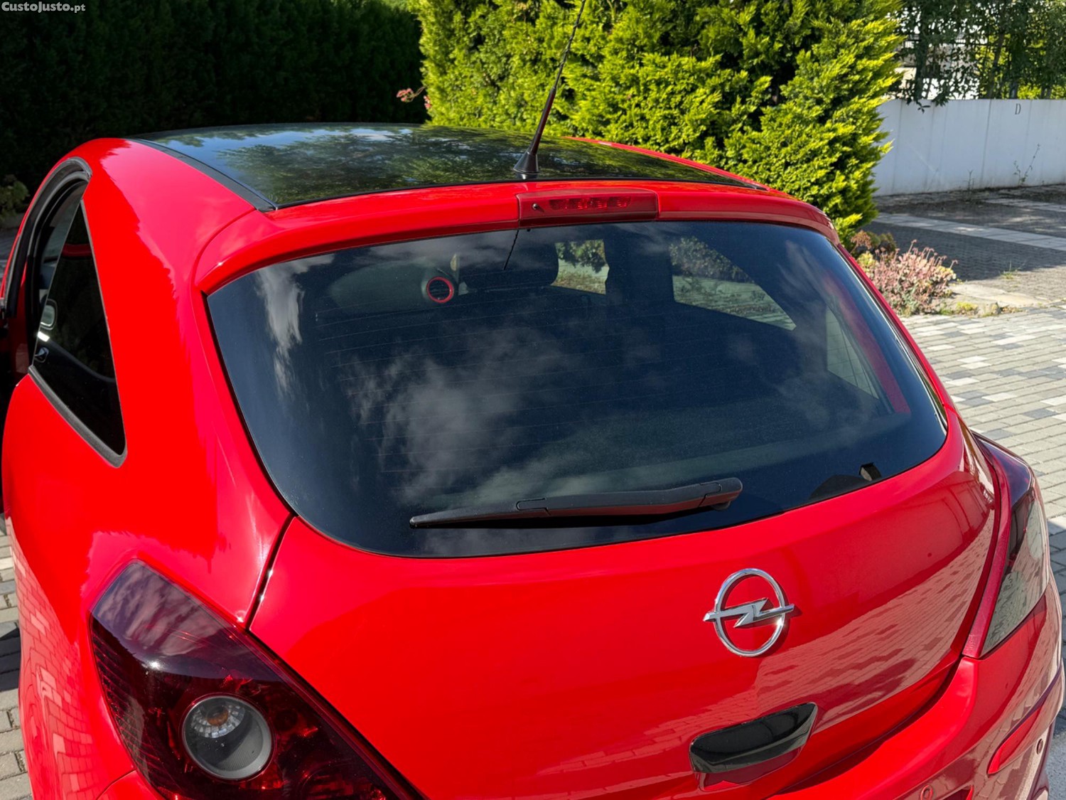 Opel Corsa Black Edition 1.2 Gasolina Ano 2010 — fotografia 3