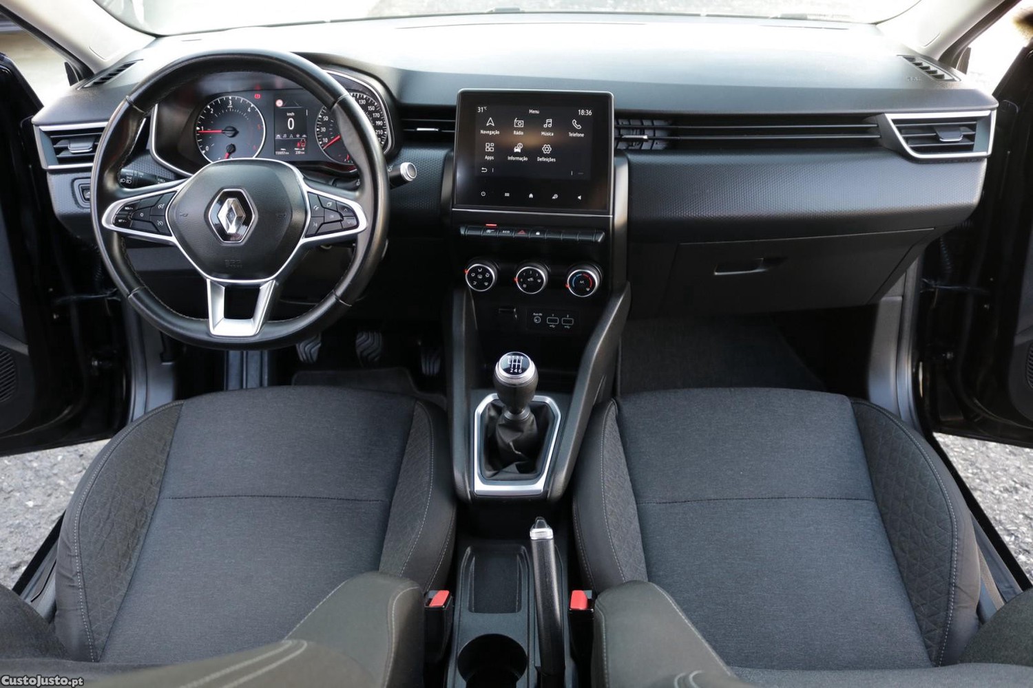 Renault Clio 1.5 Blue DCI Intens S/S — fotografia 39