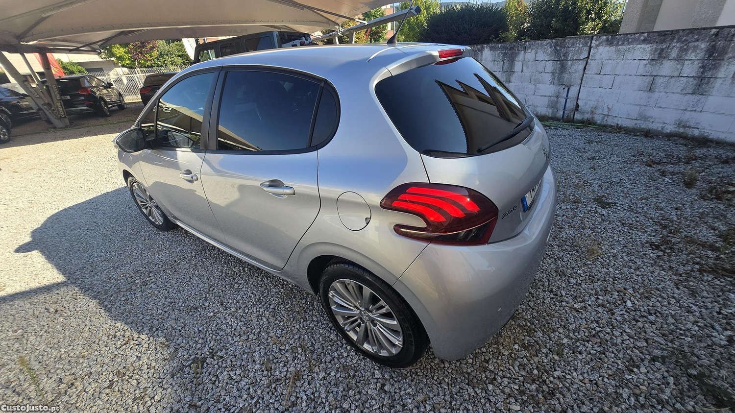 Peugeot 208 1.6HDI Style — fotografia 8