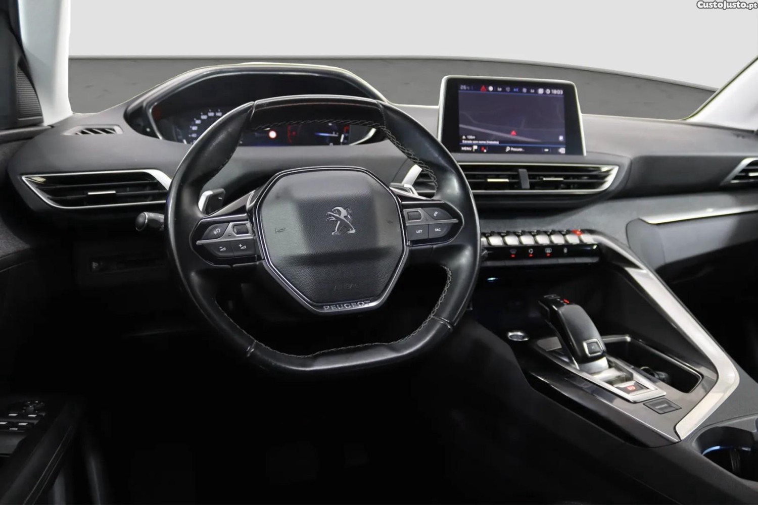 Peugeot 3008 1.2 PureTech Allure — fotografia 10
