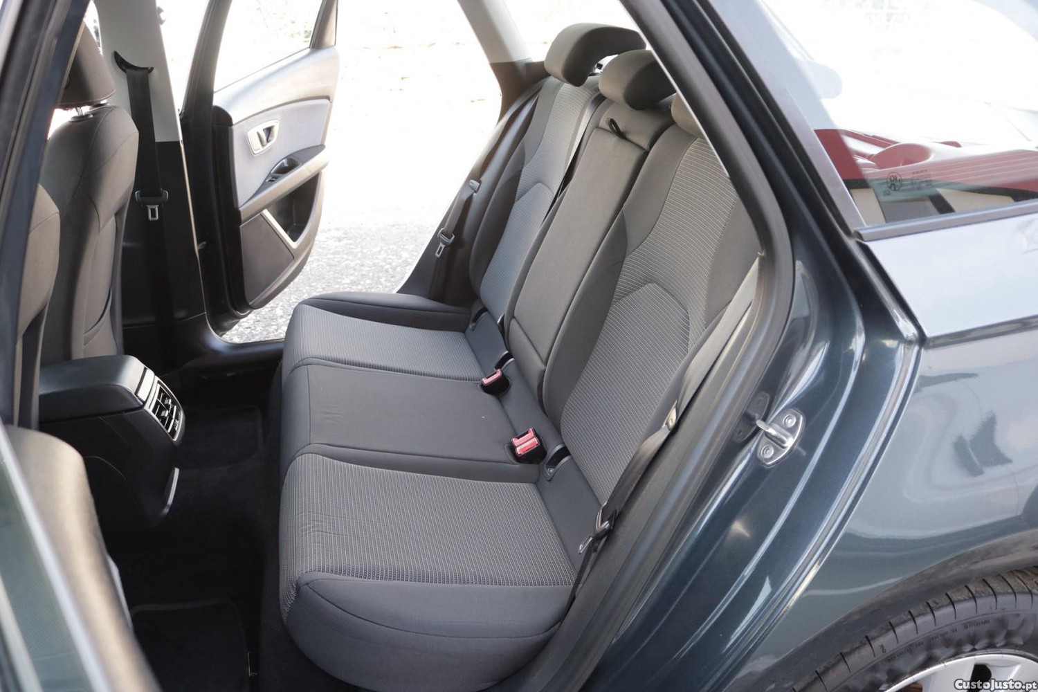 SEAT Leon ST 1.6 TDI Style 115cv — fotografia 34