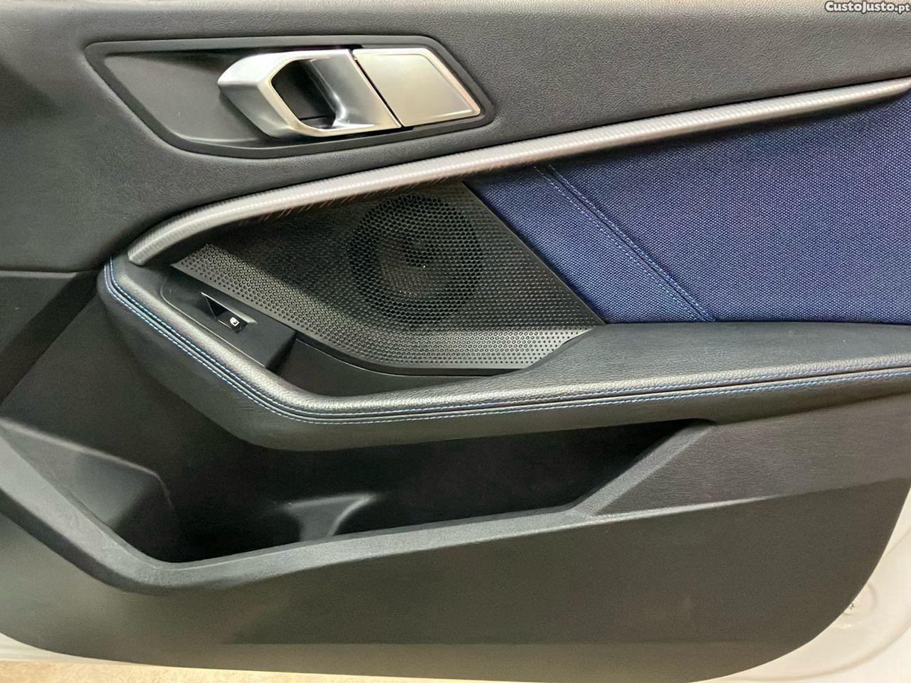BMW 116 d Pack M — fotografia 3