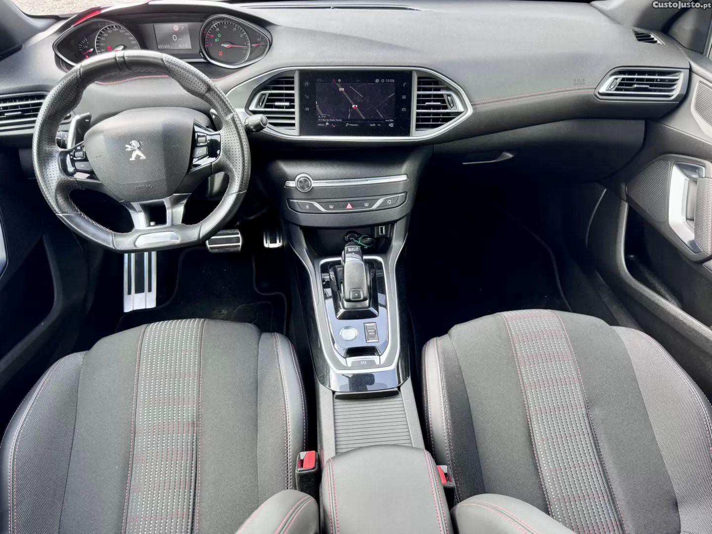 Peugeot 308 1.2 puretech gt pack eat8 — fotografia 9
