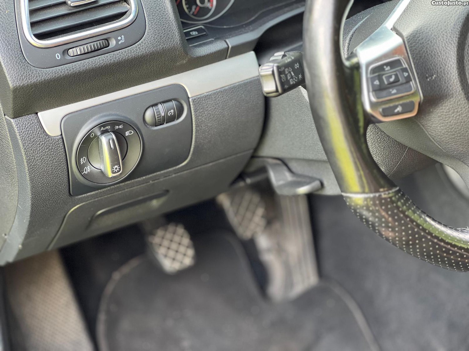Volkswagen Scirocco 2.0 TDi NACIONAL — fotografia 6