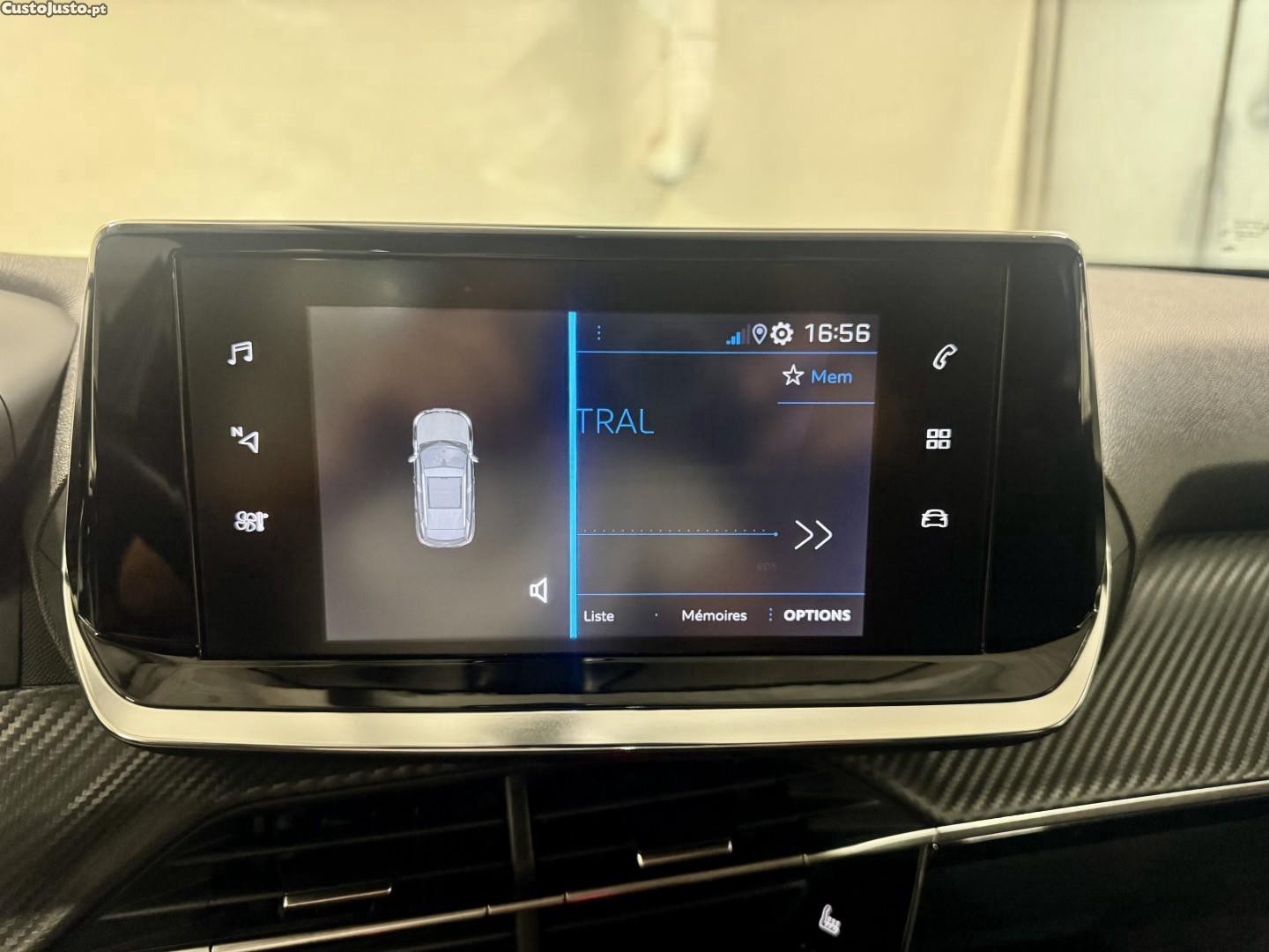 Peugeot 2008 1.2 PureTech Active Pack — fotografia 8