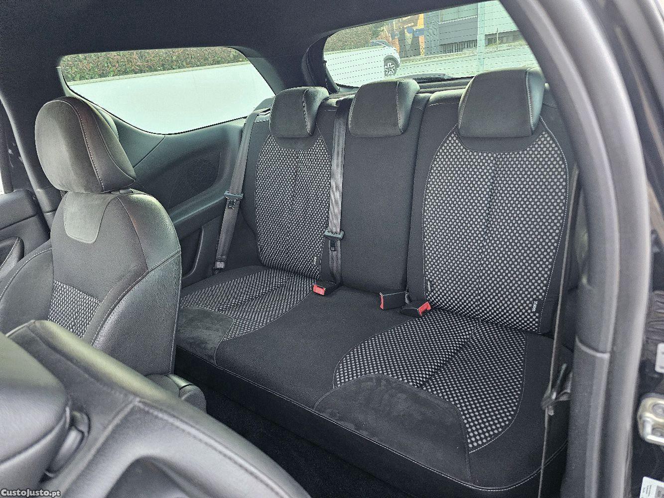 Citroën DS3 1.6 Hdi 110Cv — fotografia 3