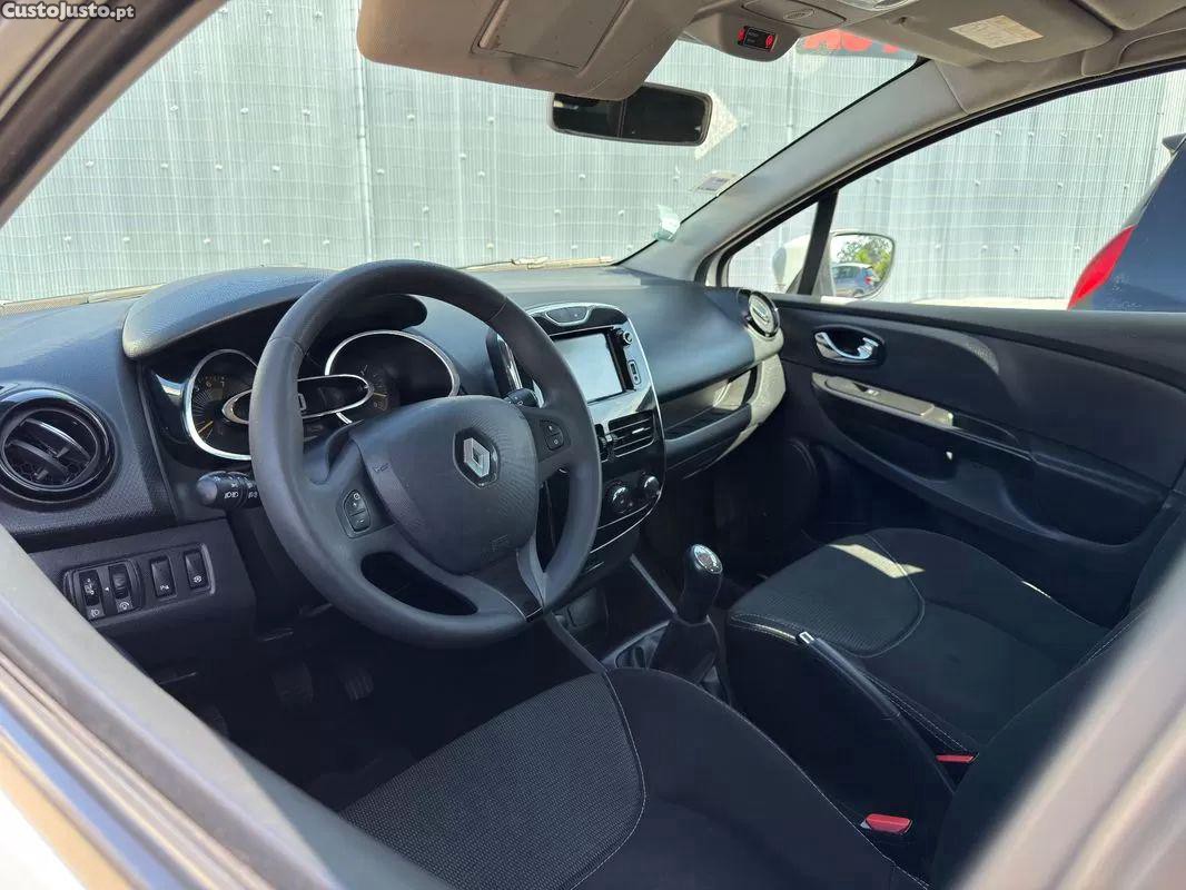 Renault Clio 0.9 tce dynamique s — fotografia 6