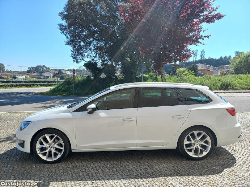SEAT Leon 2.0tdi FR — fotografia 11