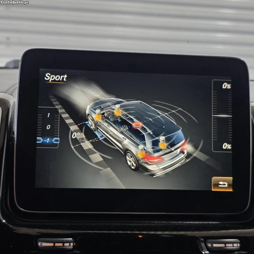 Mercedes-Benz GLS 350 d 4Matic 9G-TRONIC AMG Line — fotografia 3