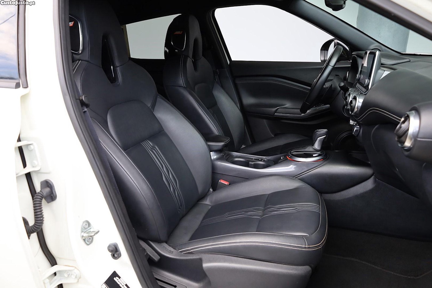 Nissan Juke 1.0 DIG-T Tekna DCT — fotografia 3