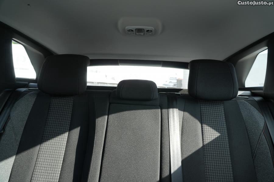Peugeot 3008 PureTech 130 Stop & — fotografia 7