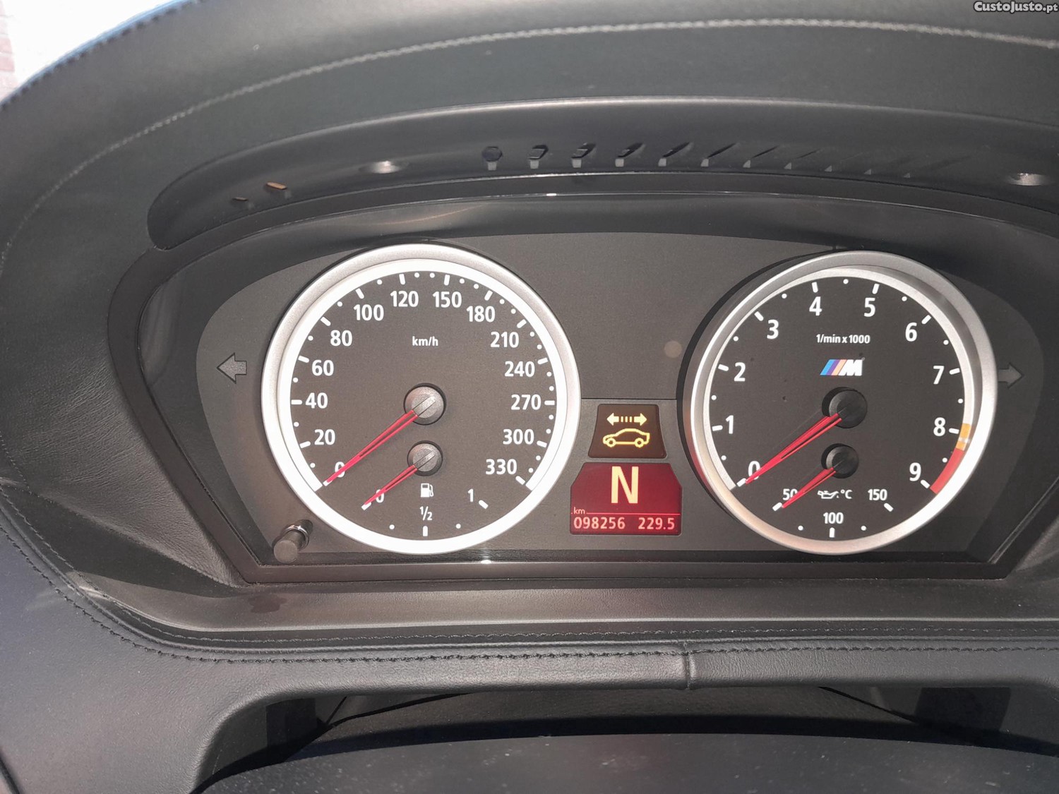 BMW M6 E63 — fotografia 4