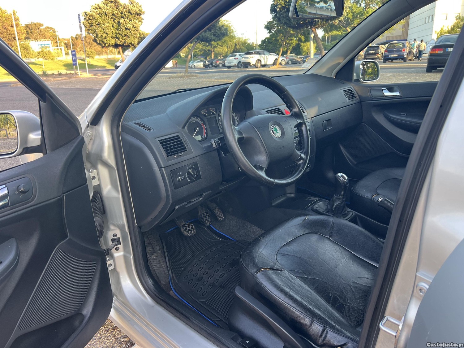 Skoda Fabia 1.4 TDI com AC210.000 km — fotografia 2
