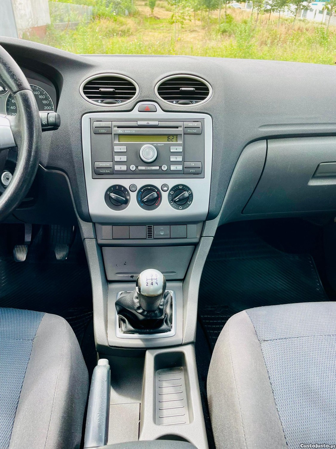 Ford Focus 1.4 16V Trend — fotografia 5