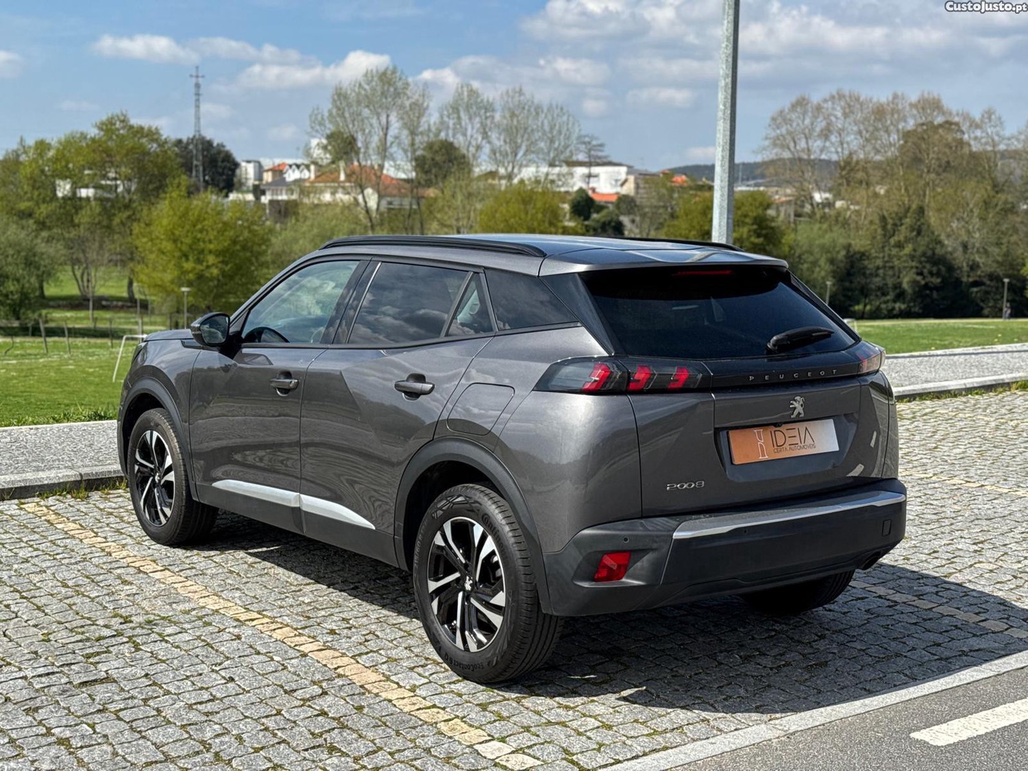 Peugeot 2008 1.2 Allure Pack — fotografia 6