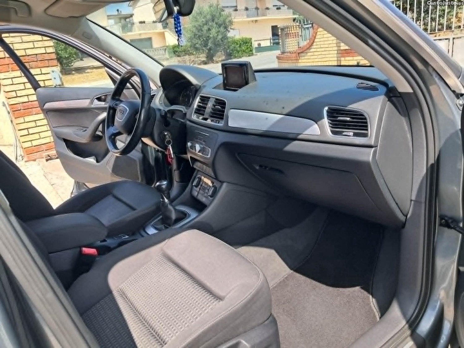 Audi Q3 2.0tdi 150cv — fotografia 4