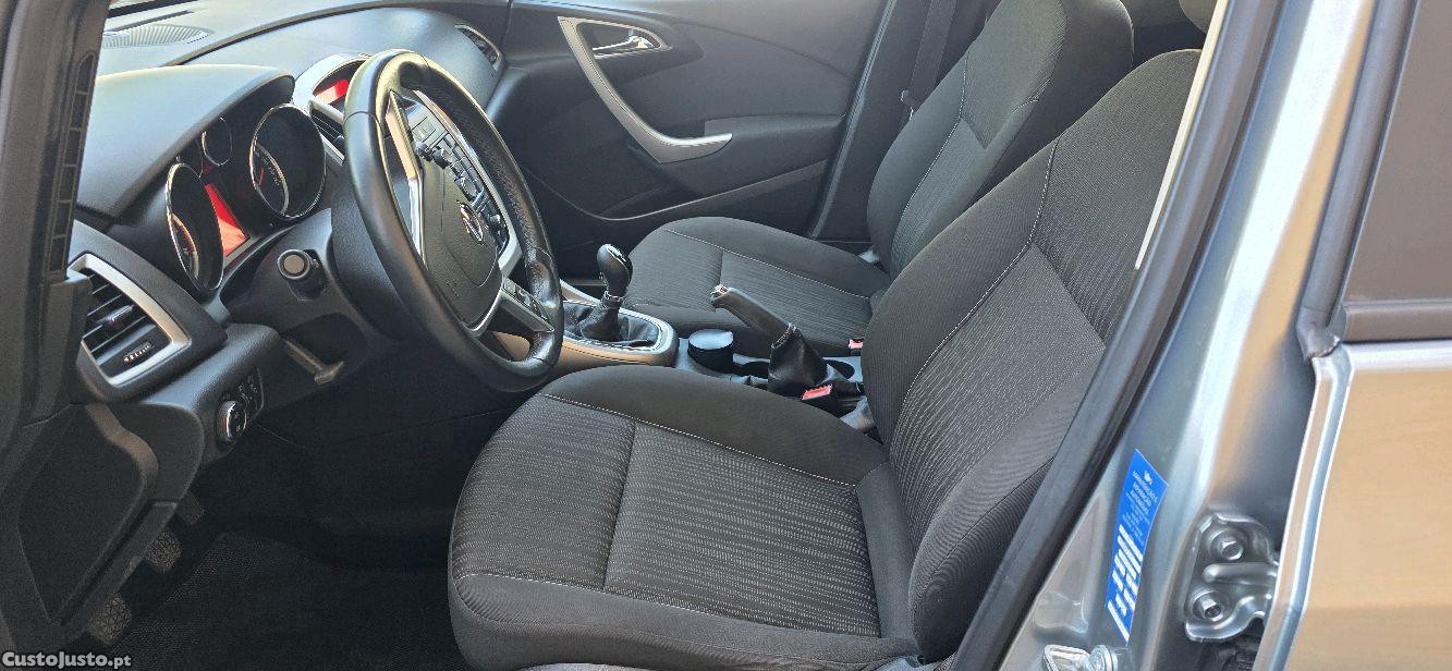 Opel Astra sport — fotografia 10